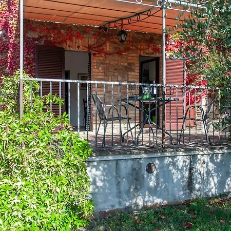 Santapollinare Holiday home *