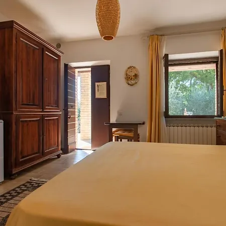 Santapollinare Holiday home *